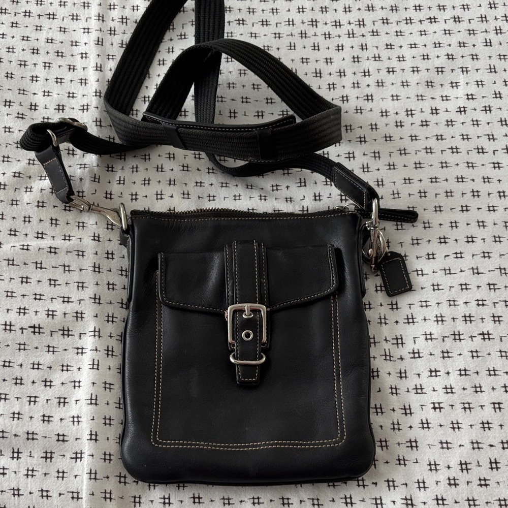 Vintage Coach Hamilton Luxury Swing Pack crossbody, black leather, silver buckle